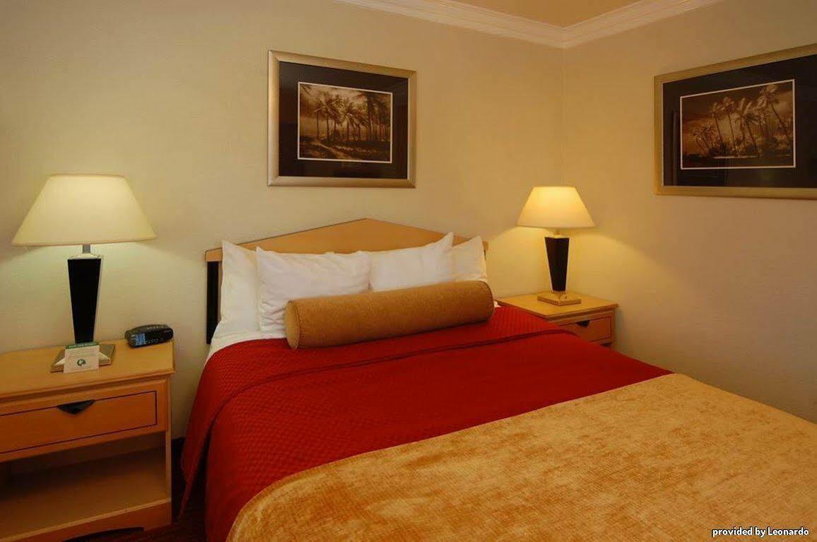 Best Western Tradewinds Morro Bay Esterno foto